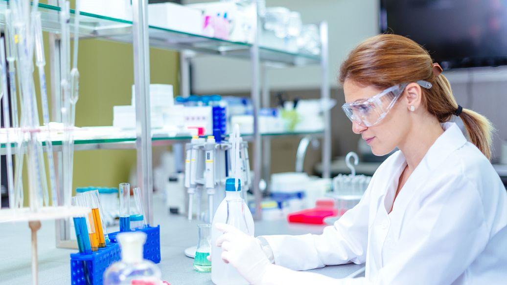 潤滑油檢測，精心提煉七大質(zhì)量鑒別指標(biāo)